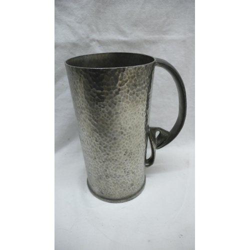 18 - Archibald Knox for Liberty & Co. English Pewter planished tankard with whiplash knot handle, No 0335... 