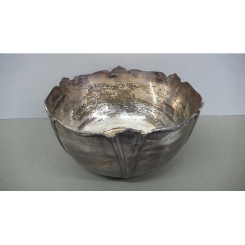 20 - Edwardian silver fruit bowl in the Art Nouveau style - Sheffield 1902 - 14 ozt - Maker Atkin Bros