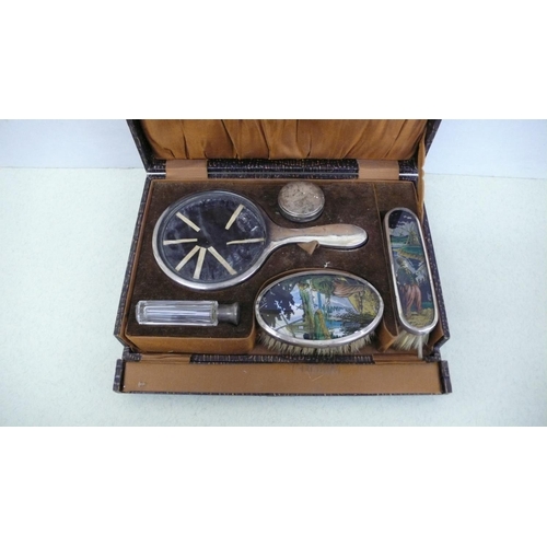 36 - GV silver Gents travel toilet set with decoration of Dutch scenes to backs - Birmingham 1927 - cased... 