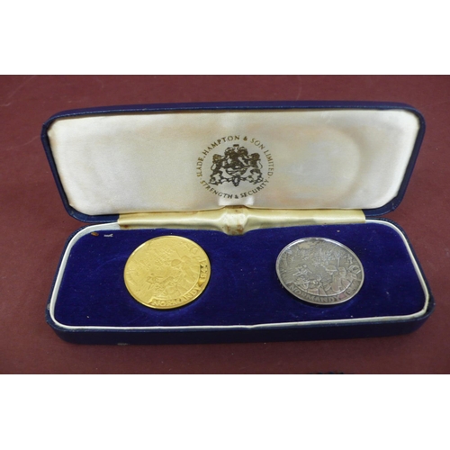 134 - Dwight D Eisenhower soldier statesman Normandy 1944, 22 ct gold and silver coins cased by Slade, Ham... 