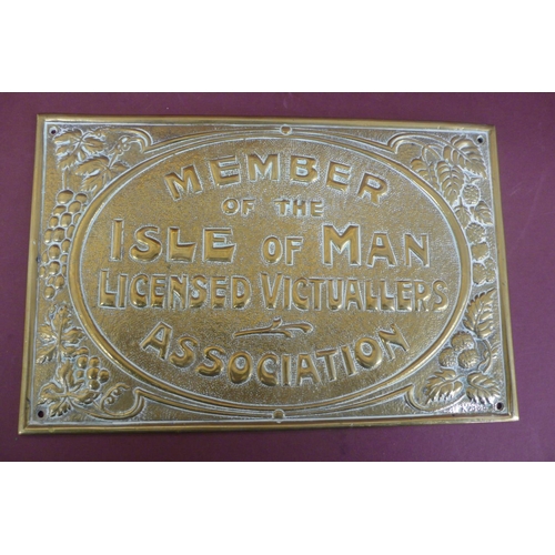 164 - 19th/20thC brass plaque 'member of the Isle of Man licensed Victullers Association' signed J. Yould ... 