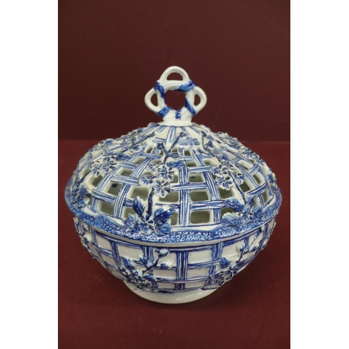 167 - A Derby blue and white soft paste porcelain chestnut basket and cover circa 1765 of circular form pa... 