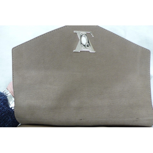 204 - AMENDED DESCRIPTION - Louis Vuitton Paris 'Mylockme' satchel handbag in beige leather taurillon clem... 