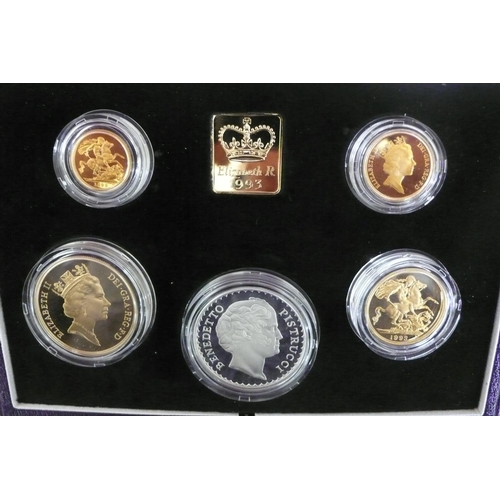 238 - 1993 Uk gold proof sovereign Pistrucci centenary collection 1893-1993 four coin set plus two £5, £2 ... 