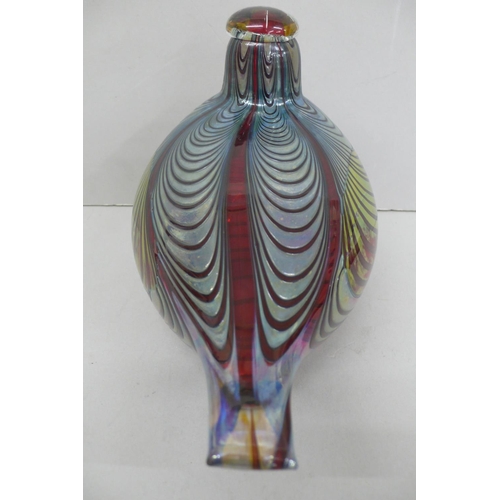 258 - Olva Toikka (1931 - 2019) Finland, red blown glass seated bird with silver and green decoration to b... 