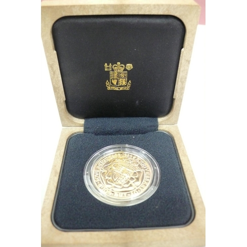 312 - 1989 Uk gold brilliant uncirculated 500th Anniversary commemorative gold £5 coin of the introduction... 