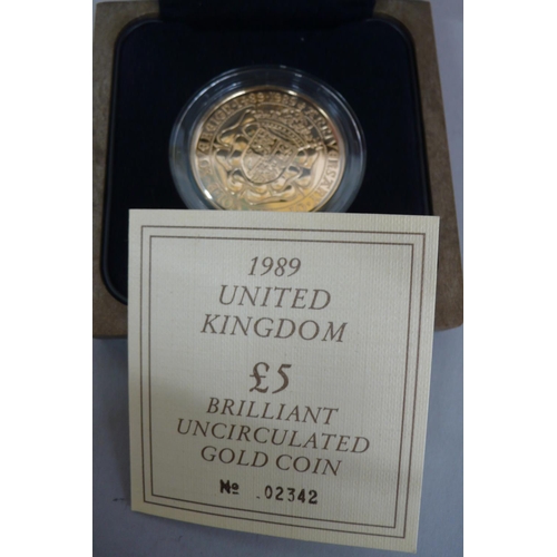 312 - 1989 Uk gold brilliant uncirculated 500th Anniversary commemorative gold £5 coin of the introduction... 