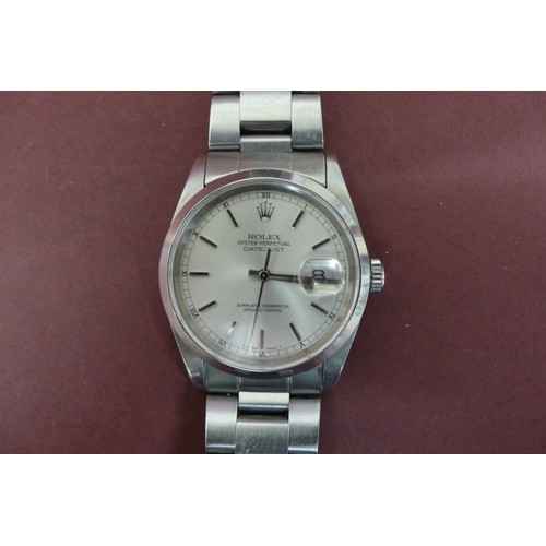 288 - Gents SS Rolex oyster perpetual Datejust with stainless steal  and and spare leather strap circa mid... 