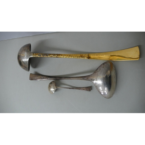 73 - Stuart Devlin parcel Gilt Silver large soup ladle, ladle and sauce ladle - London 1976 & 81 - 24 ozt