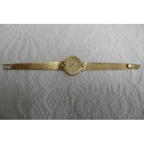 372 - Boodle and Dunthorpe 18 ct. gold and diamond quartz ladies wrist watch with integral gold strap - 37... 