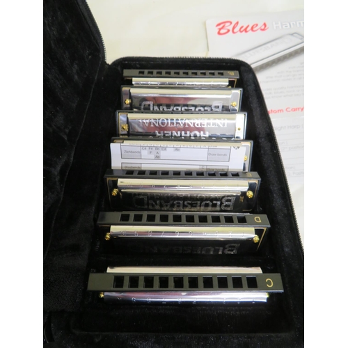 93 - Like new Hohner Bluesband harmonica Set in padded case with original sleeve