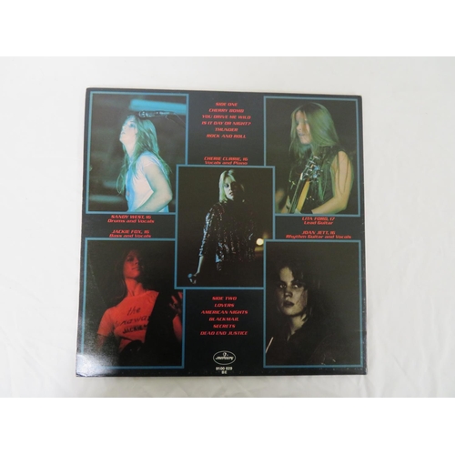 171 - The Runaways - The Runaways (9100 029)