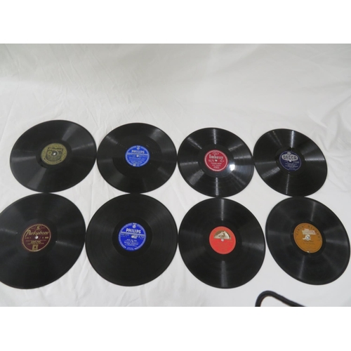 43 - Hard flight case containing many 78 RPM discs