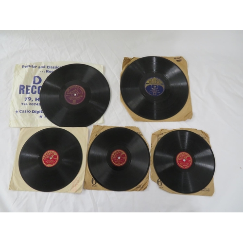 43 - Hard flight case containing many 78 RPM discs