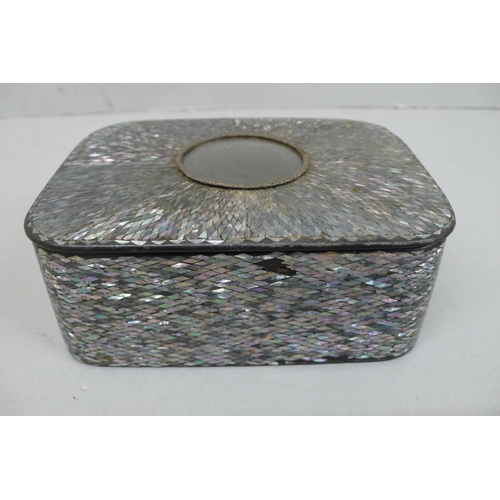 142 - 19thC Jennens & Bettridge papier mache box having mother of pearl decoration and a central insert to... 