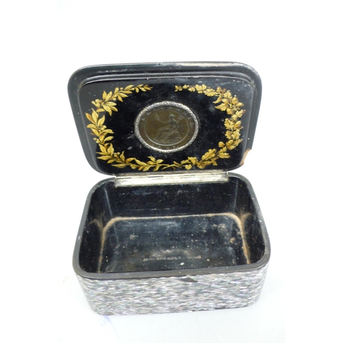 142 - 19thC Jennens & Bettridge papier mache box having mother of pearl decoration and a central insert to... 