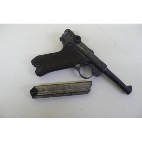 342 - WWI German Luger Pistol Made By DWM Dated 1916. Length 21.5cm, No.4592 (Missing Trigger)
RELEVANT FI... 