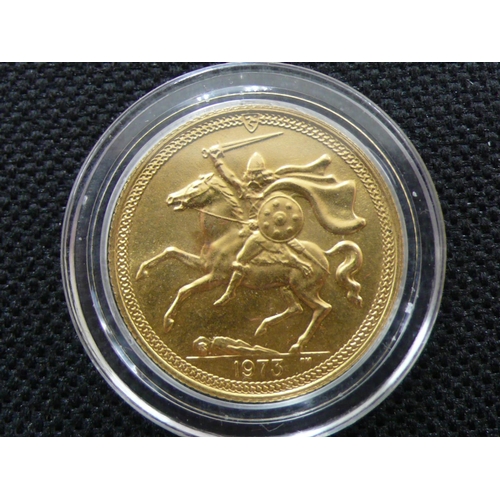 54 - 1973 Elizabeth II Isle of Man Gold sovereign, UNC