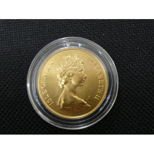 54 - 1973 Elizabeth II Isle of Man Gold sovereign, UNC