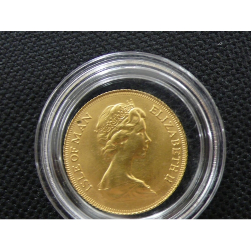 58 - 1973 Elizabeth II Isle of Man Half sovereign, UNC