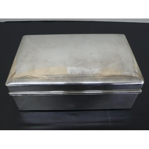 236 - Japanese silver cigar box with hardwood lining and lightly engraved inside lid, total weight 50 ozt