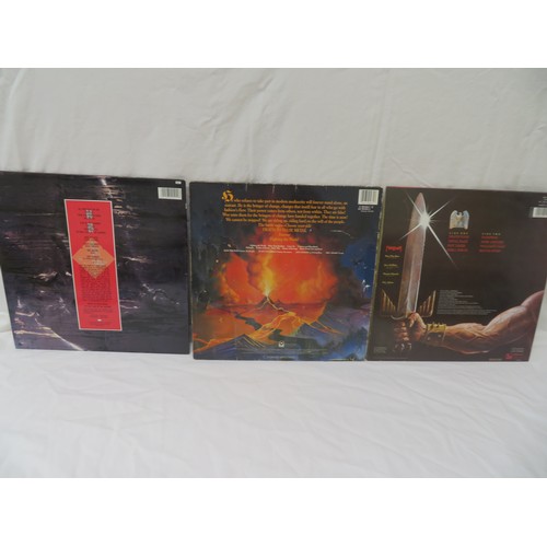 173 - Three Manowar vinyl LPs - Battle Hymns (LBG 30349)m Fighting the World (790563-1) & Sign of the Hamm... 