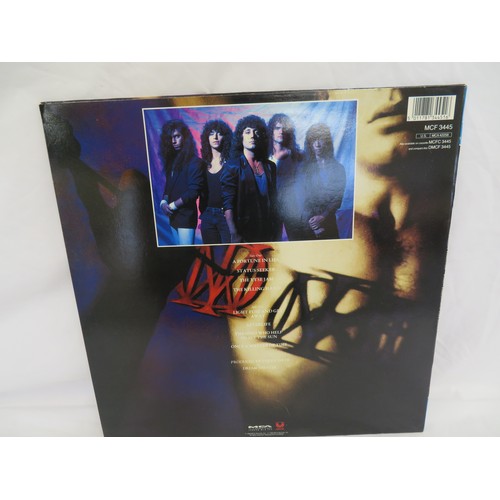 254 - Dream Theater - When Dream and Day Unite (MCF3445)