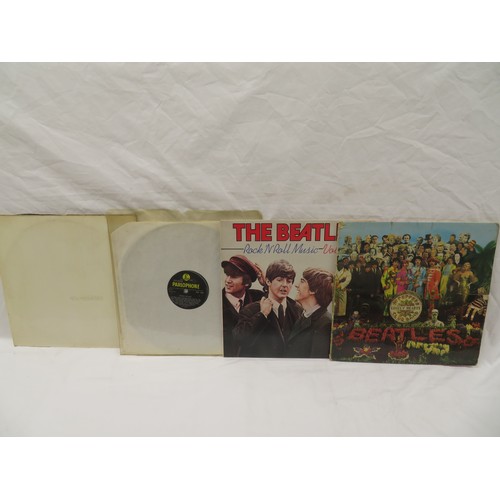 259 - Small collection of The Beatles Lps - Sgt Peppers, The white album, Beatles for sale (no cover) etc