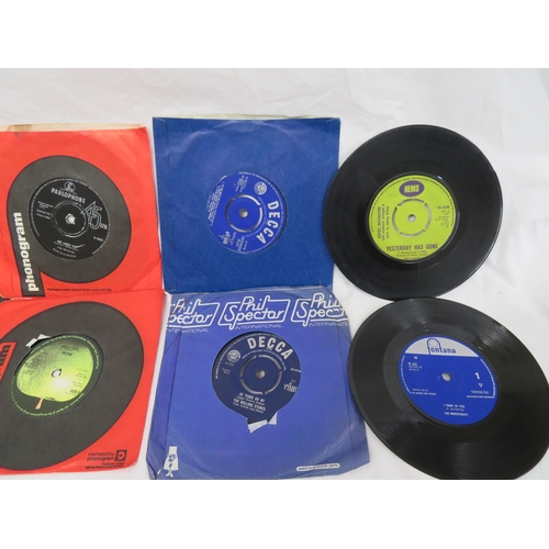 263 - Good collection of assorted singles - including The Beatles, Rolling Stones, James Brown Etc