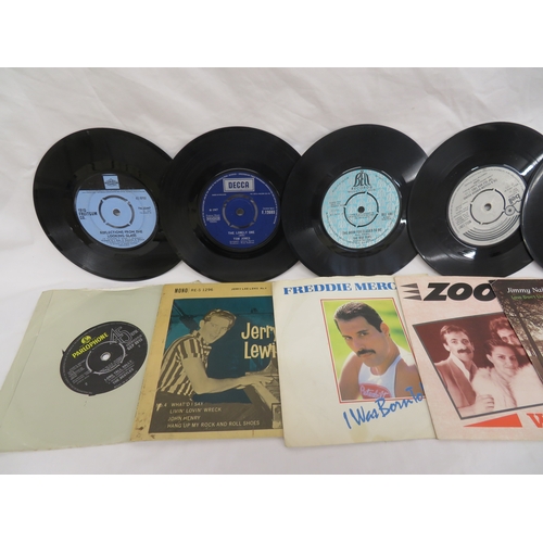 263 - Good collection of assorted singles - including The Beatles, Rolling Stones, James Brown Etc