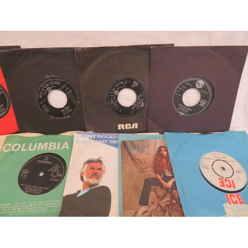 263 - Good collection of assorted singles - including The Beatles, Rolling Stones, James Brown Etc