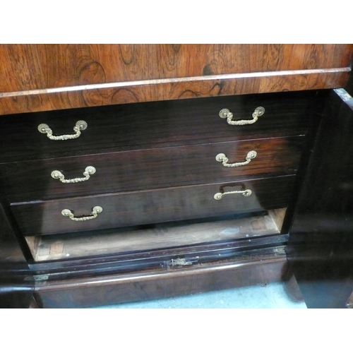 167 - 19thC French rosewood secretaire à abattant with drawer above fold down flap, fitted interior, colum... 