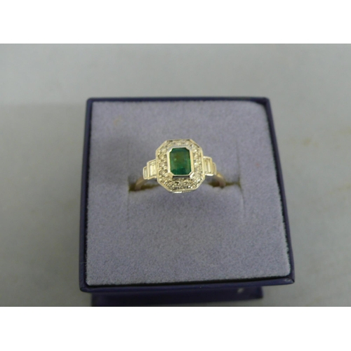 246 - 18ct white and yellow gold Art Deco style emerald and diamond cluster ring, size N