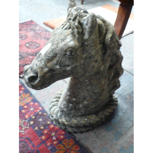 60 - Top of a gate post in the form of a horses head, concrete - height 18 ins approx