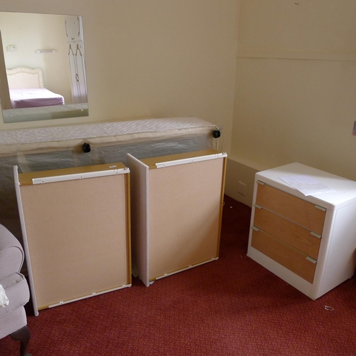 32 - A quantity of miscellaneous general bedroom furniture including; a wardrobe, two single beds, chest ... 