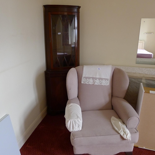 32 - A quantity of miscellaneous general bedroom furniture including; a wardrobe, two single beds, chest ... 