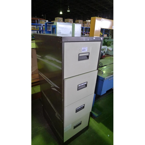 2072 - 1 metal 4 drawer filing cabinet