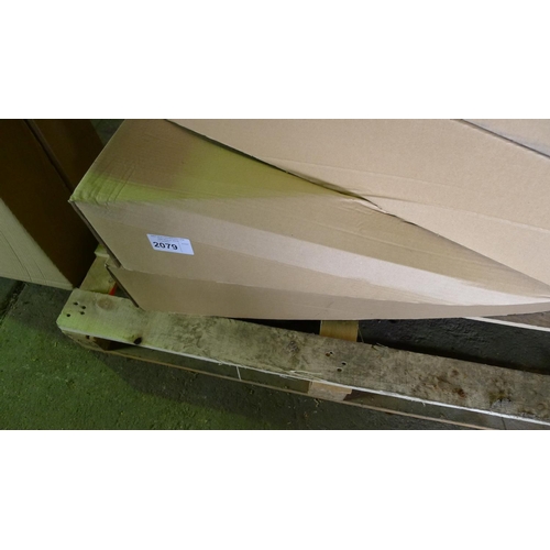 2079 - 2 boxes each containing one pair of metal trestle supports by Rock Solid Type RT75S 75 cm high and n... 