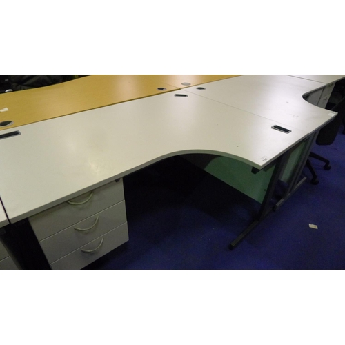 1166 - 1 grey corner workstation with single fixed pedestal