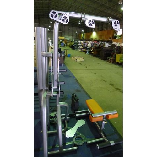 1320 - 1 fitness station by Cybex type LAT/ROW VR1. Please view carefully as not known if totally complete ... 