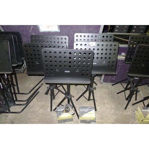 608 - 5 music stands by Pulse and 5 music stand lights