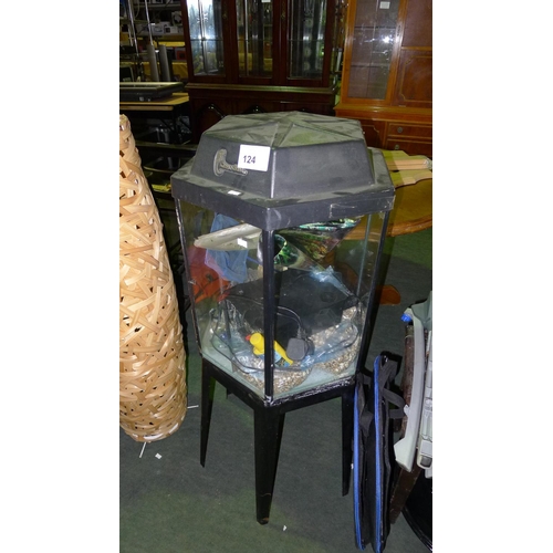 124 - 1 hexagonal fish tank with stand and various accessories (Trade)