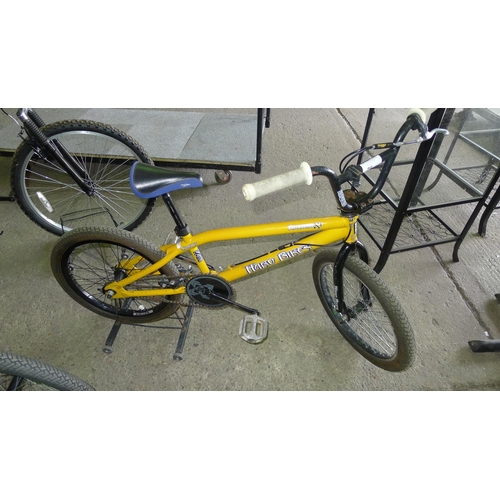 76 - 1 BMX bike by Haro type Nyquist Backtrail x1