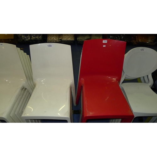 1269 - 10 plastic stacking chairs - 8 x white & 2 x red