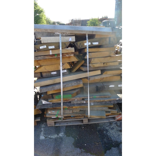 2547 - 1 pallet containing a quantity of various hardwood offcuts / slabs - mainly oak