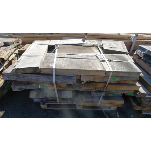 2550 - 1 pallet containing a quantity of various hardwood offcuts / slabs - mainly oak