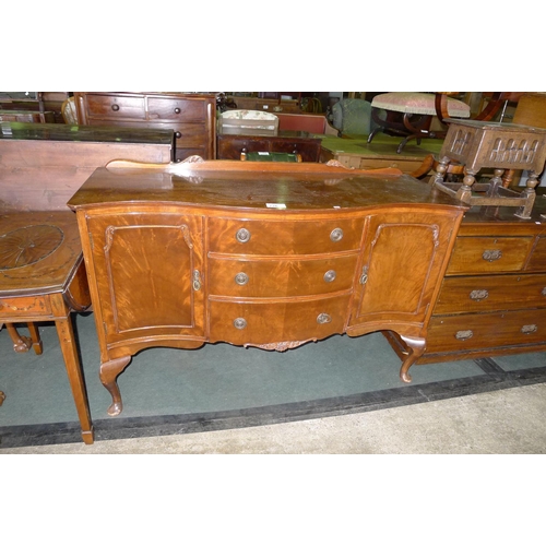 726 - Reproduction mahogany Serpentine front sideboard with 3 drawers and 2 cupboards