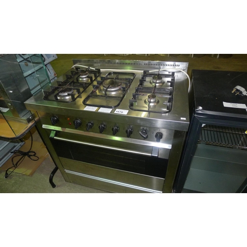 1670 - 15 burner range with oven beneath, by Nardi gas/240v - trade