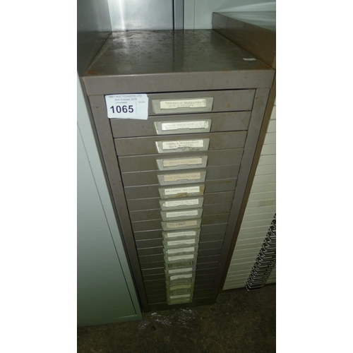 1065 - 1 metal index type cabinet - 21 drawers