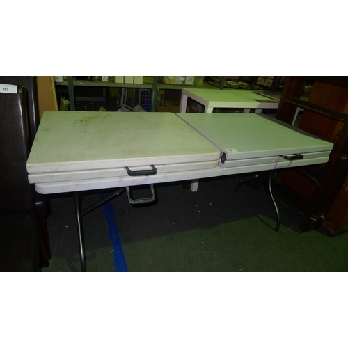 98 - 3 plastic folding tables